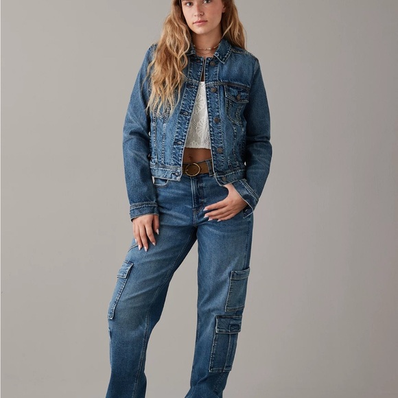 American Eagle Sz M Denim Jean Jacket - Picture 3 of 10